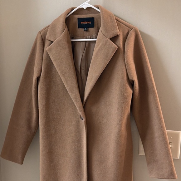Camel knee length pea coat size medium - Picture 1 of 3